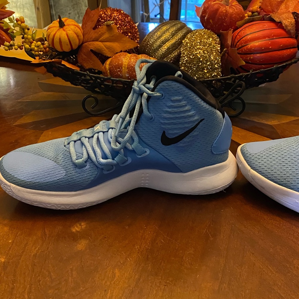 Size men 7 Nike HyperDunk Basketball Shoes Blue